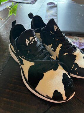 APL tennis shoes